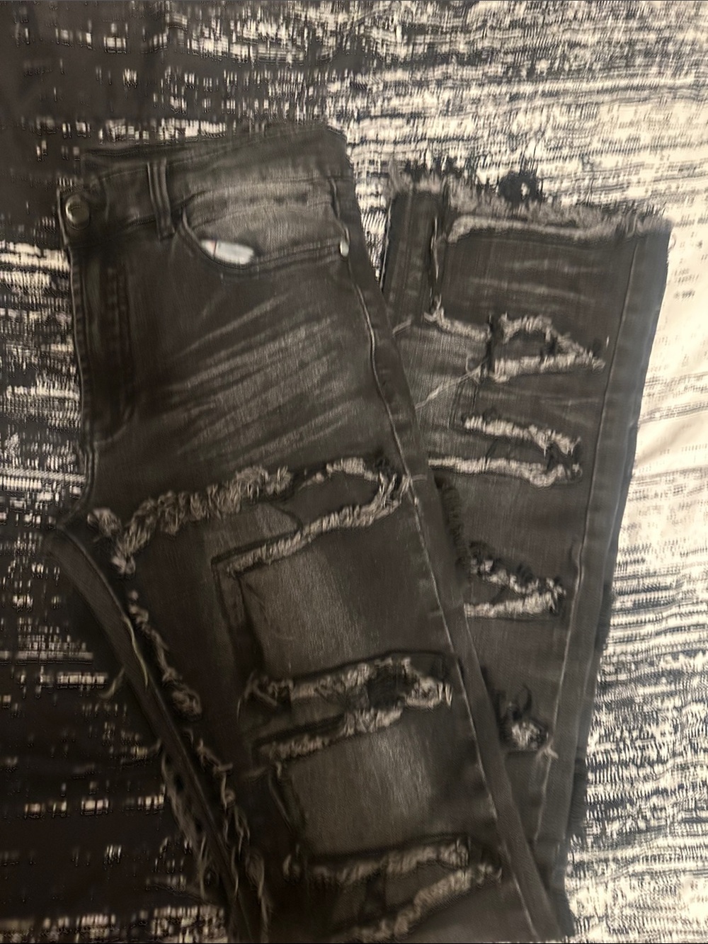 Black Distressed Men’s Jeans